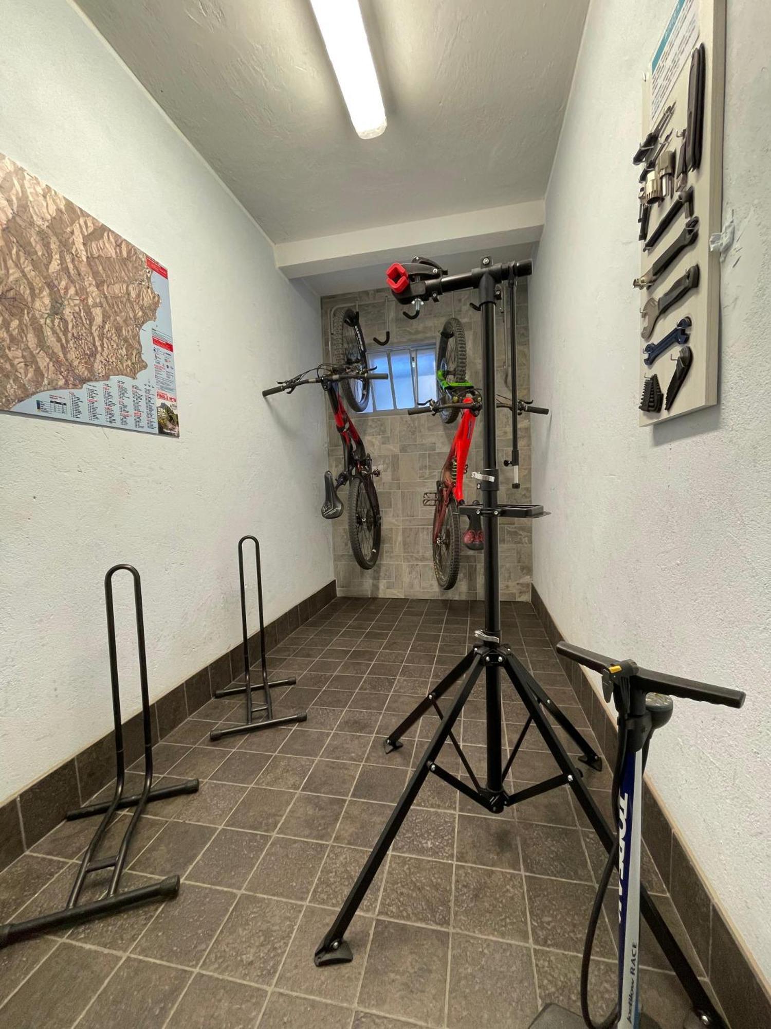 Biker'S Blue Cove Apartamento Finale Ligure Exterior foto